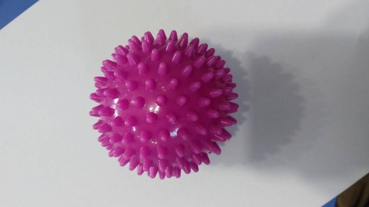 Массажер мячик игольчатый (7см) Bavar Sport BVR_3082114