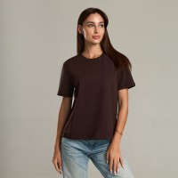 Шоколадна базова жіноча футболка Pobedov Freedom. Бавовняна трендова шоколадна жіноча футболка