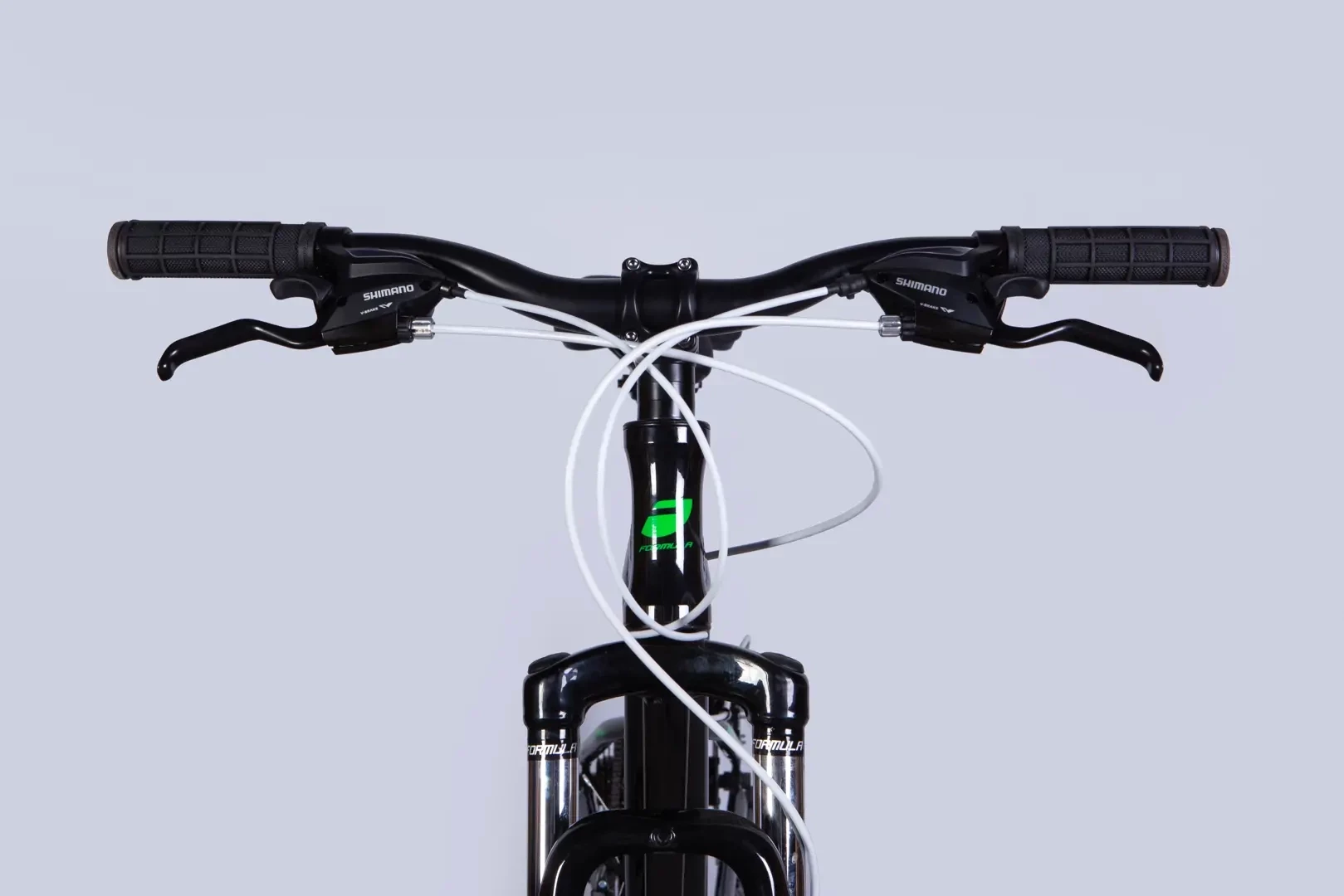 Велосипед AL 26" Formula BLACKWOOD DD FR рама-13" черный с зеленым 2026 OPS-FR-26-801