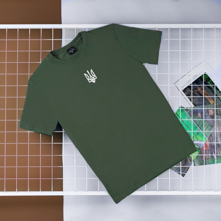 Футболка чоловіча однотонна хакі Pobedov Peremoga - наклейка Герб 4см біла POB_00000007399