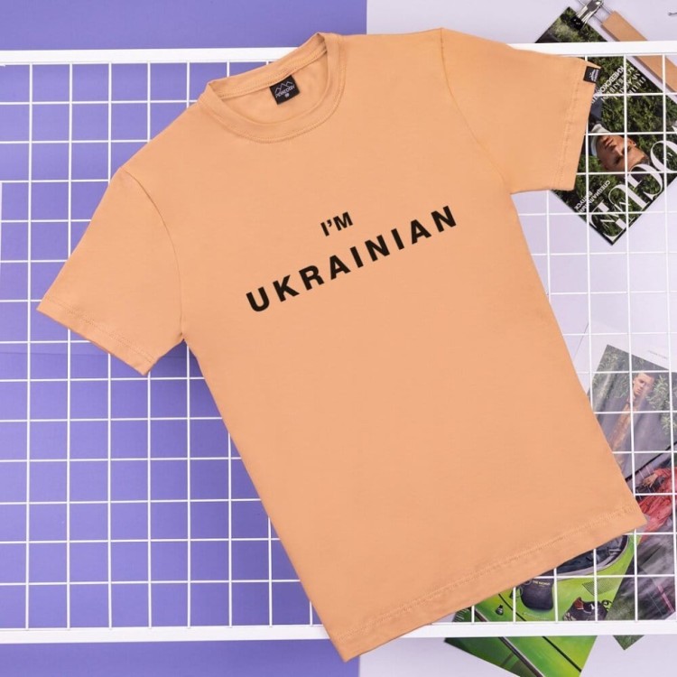 Футболка чоловіча однотонна бежева Pobedov Peremoga - I'M UKRAINIAN наклейка чорна POB_00000007214