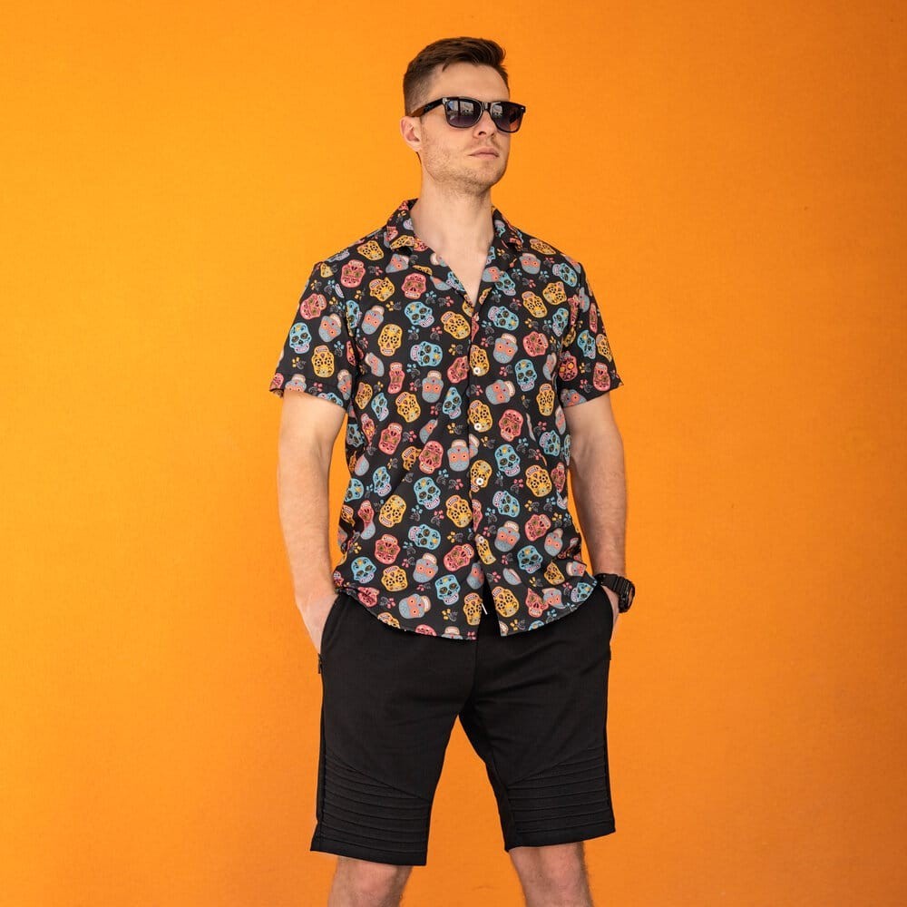 Чоловіча сорочка з коротким рукавом чорна Pobedov Kolorovi cherepy POB_00000004804