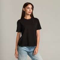 Чорна базова жіноча футболка Pobedov Freedom. Бавовняна жіноча футболка чорна