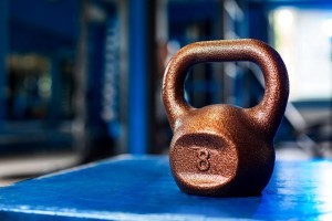 Гиря чавунна RN-SPORT 8 кг металева, колір бронза